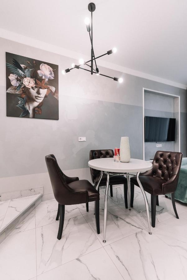 Royal Tower Vip Smart Apartments 1 كييف المظهر الخارجي الصورة