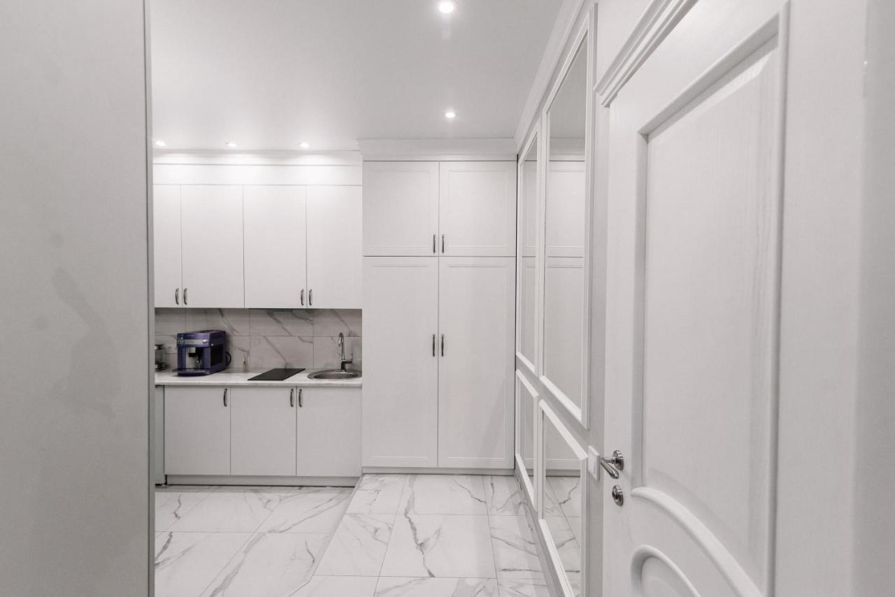 Royal Tower Vip Smart Apartments 1 كييف المظهر الخارجي الصورة